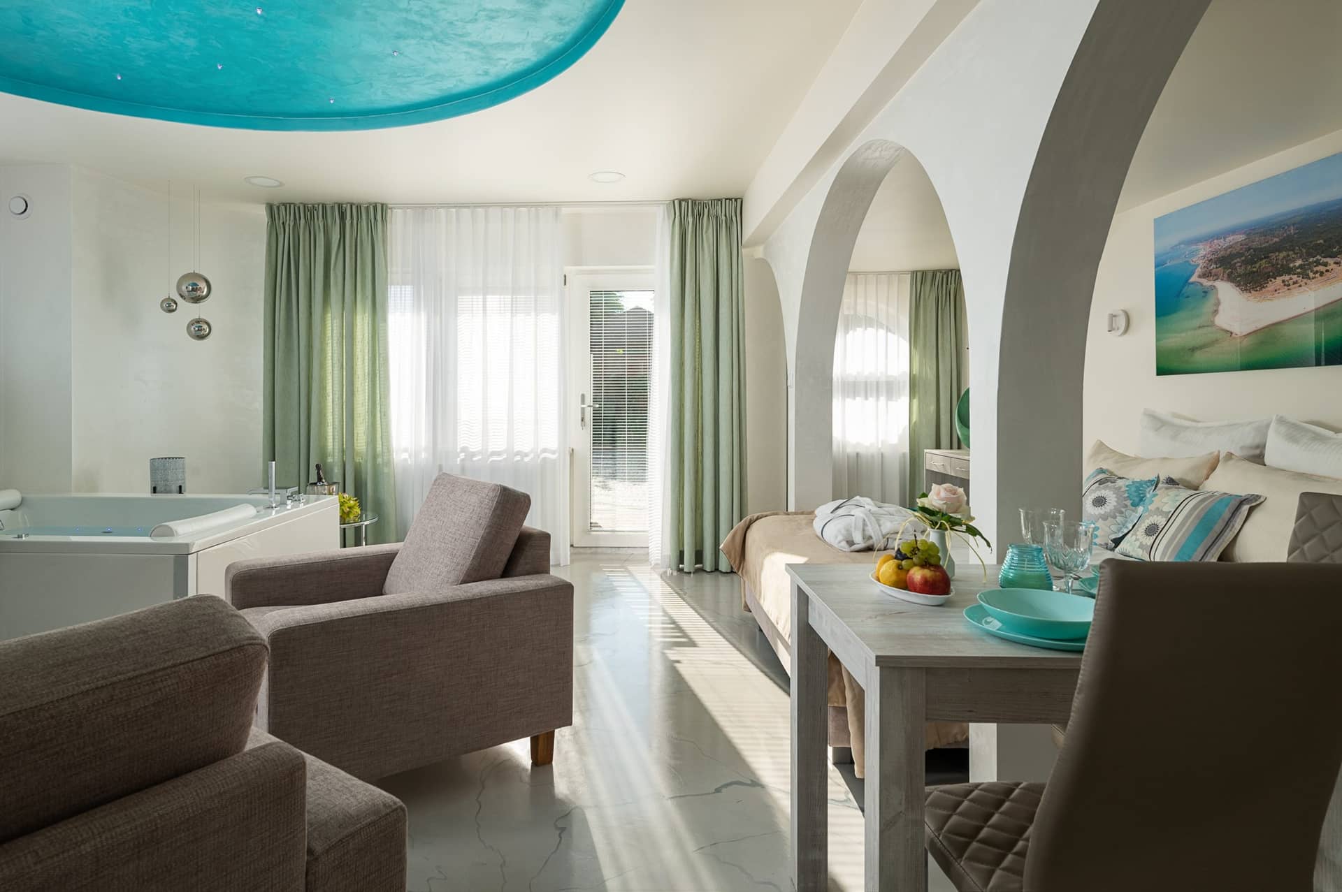 Apartament Lazurowy z jacuzzi, Elegante Władysławowo